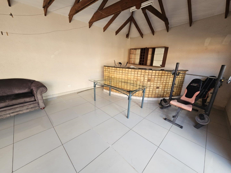 7 Bedroom Property for Sale in Eersterust Gauteng