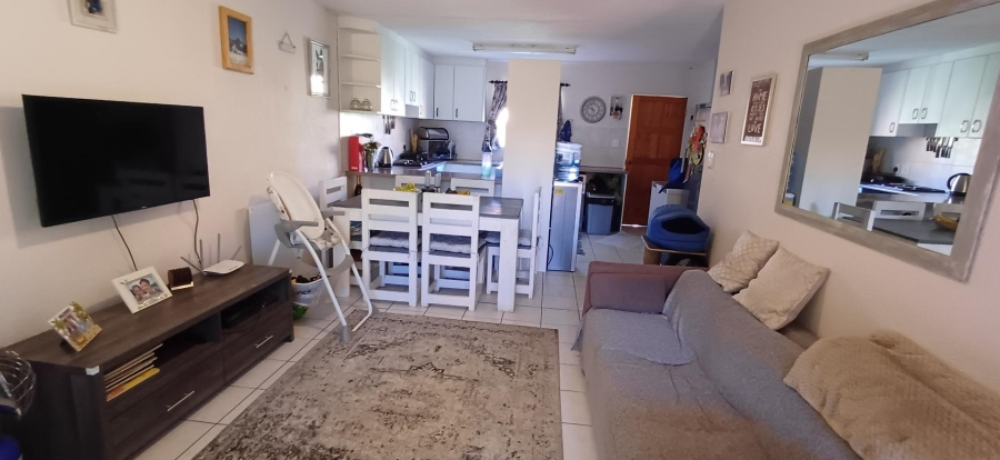 2 Bedroom Property for Sale in Liefde en Vrede Gauteng