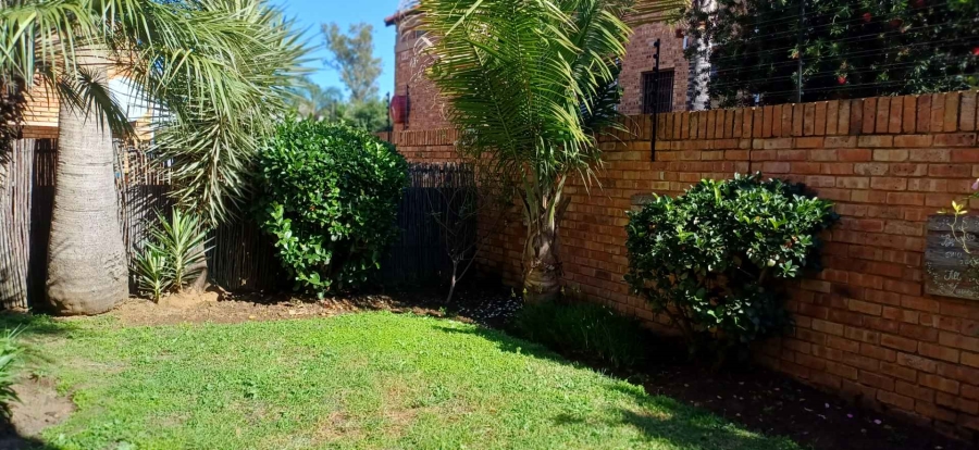 2 Bedroom Property for Sale in Liefde en Vrede Gauteng