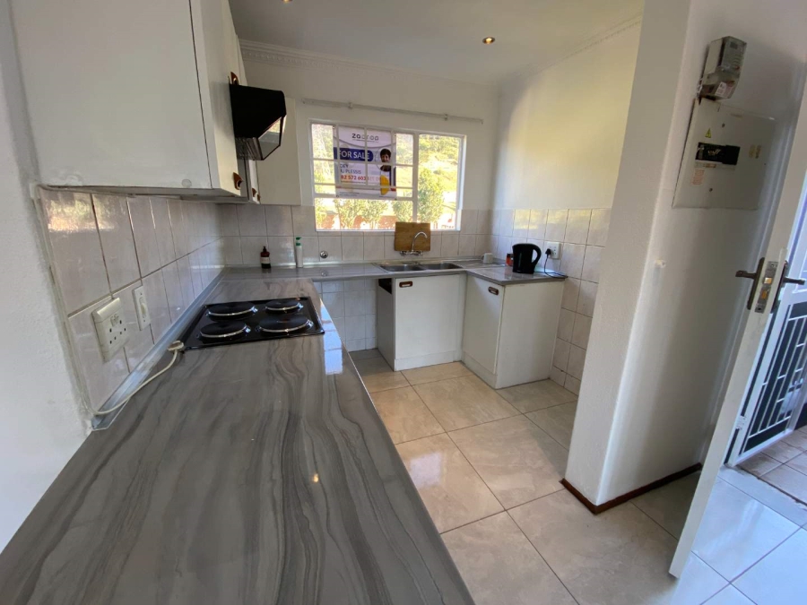 2 Bedroom Property for Sale in Linmeyer Gauteng