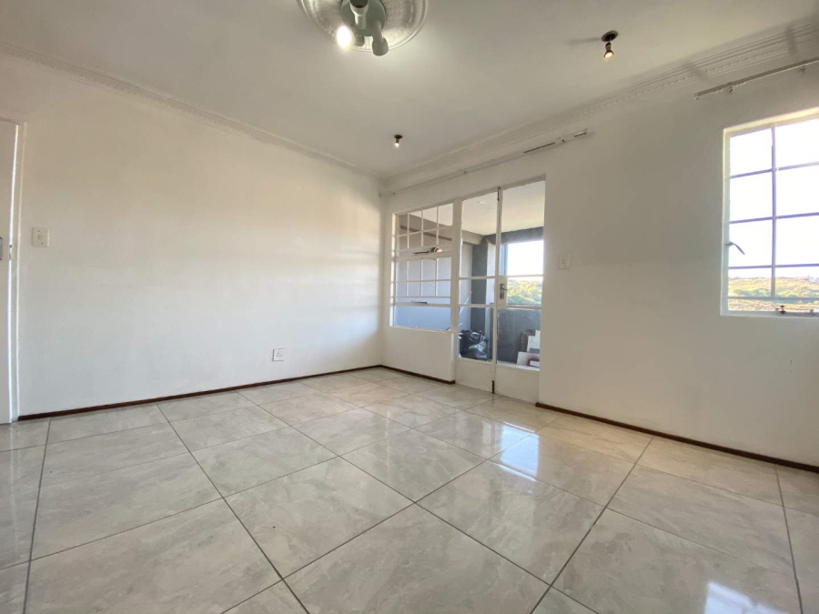 2 Bedroom Property for Sale in Linmeyer Gauteng