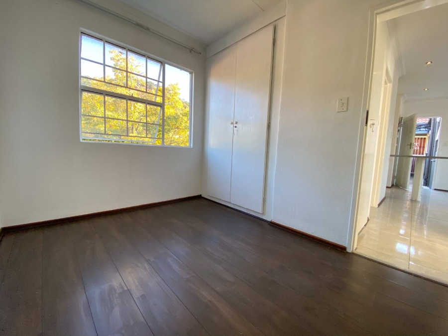 2 Bedroom Property for Sale in Linmeyer Gauteng