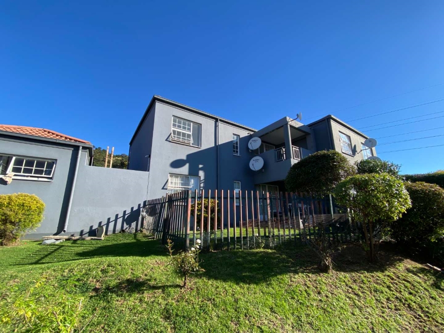 2 Bedroom Property for Sale in Linmeyer Gauteng