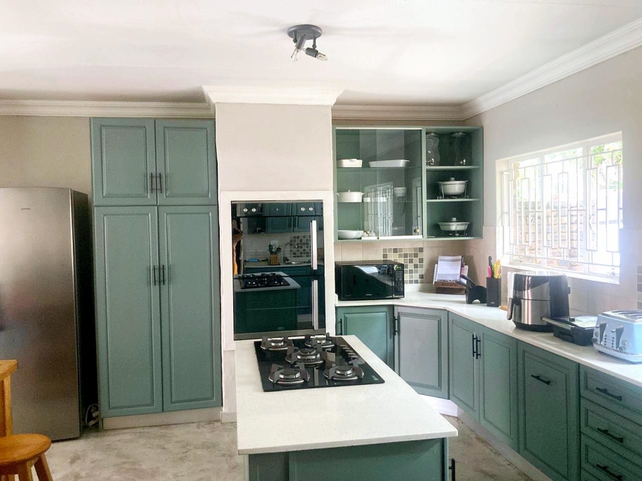7 Bedroom Property for Sale in Monument Park Gauteng