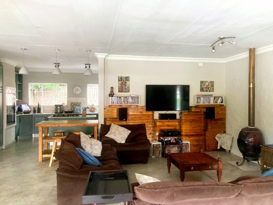 7 Bedroom Property for Sale in Monument Park Gauteng
