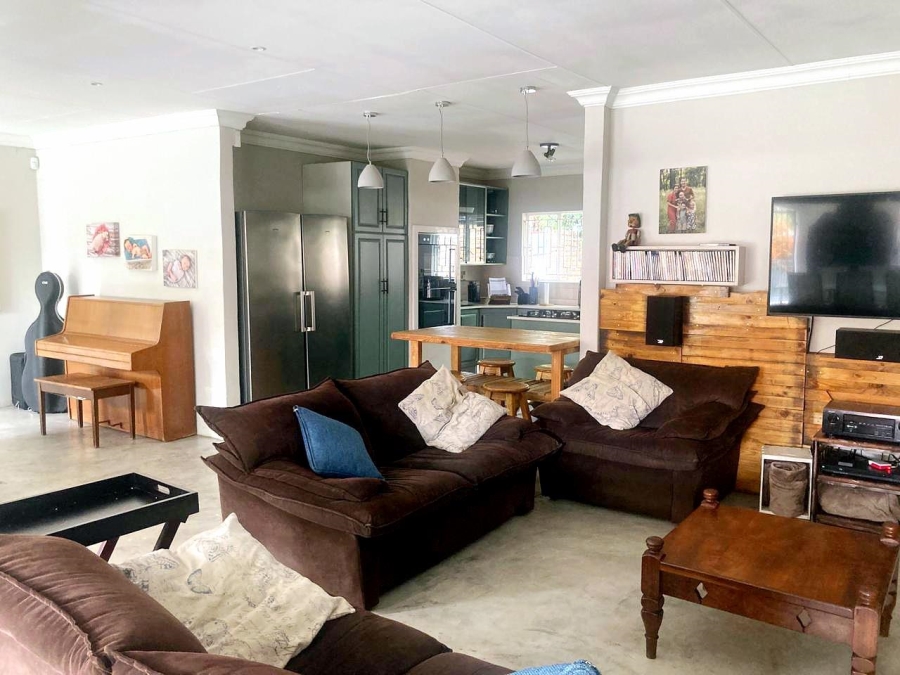 7 Bedroom Property for Sale in Monument Park Gauteng