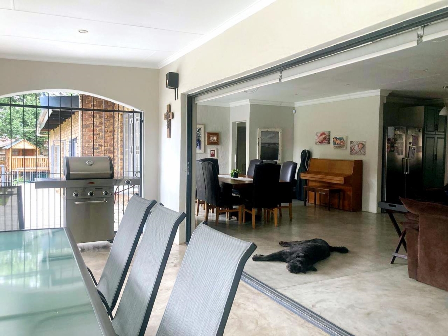 7 Bedroom Property for Sale in Monument Park Gauteng