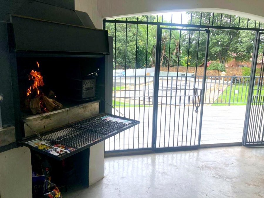 7 Bedroom Property for Sale in Monument Park Gauteng
