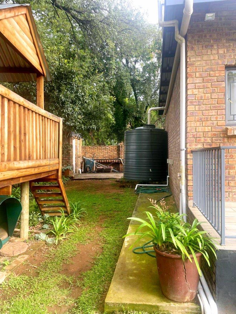7 Bedroom Property for Sale in Monument Park Gauteng