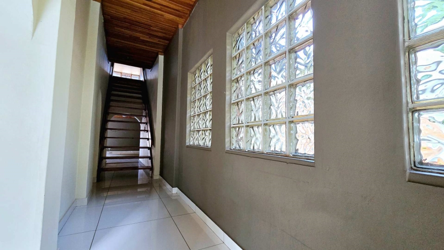 5 Bedroom Property for Sale in Elardus Park Gauteng