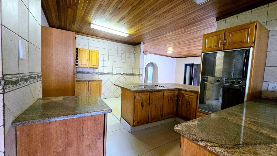5 Bedroom Property for Sale in Elardus Park Gauteng