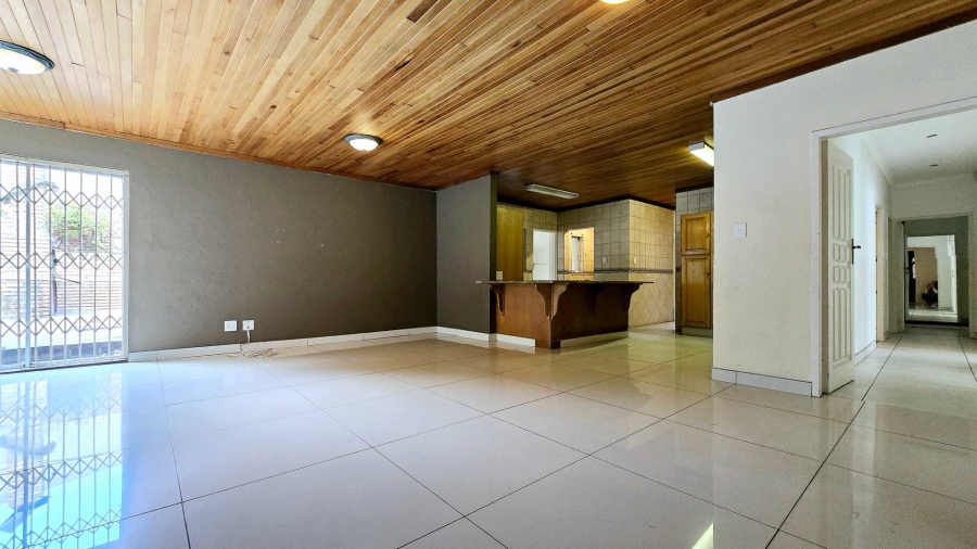 5 Bedroom Property for Sale in Elardus Park Gauteng