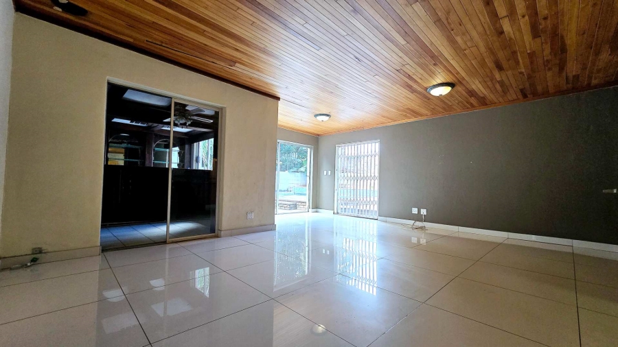 5 Bedroom Property for Sale in Elardus Park Gauteng