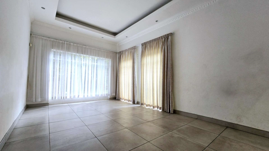 5 Bedroom Property for Sale in Elardus Park Gauteng