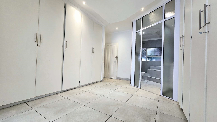 5 Bedroom Property for Sale in Elardus Park Gauteng