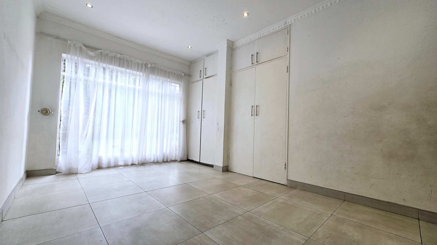 5 Bedroom Property for Sale in Elardus Park Gauteng