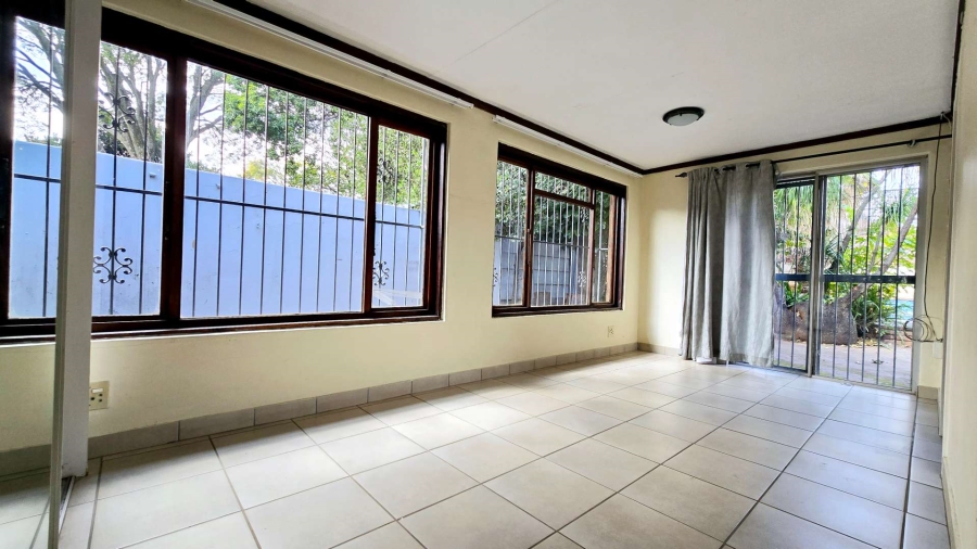 5 Bedroom Property for Sale in Elardus Park Gauteng
