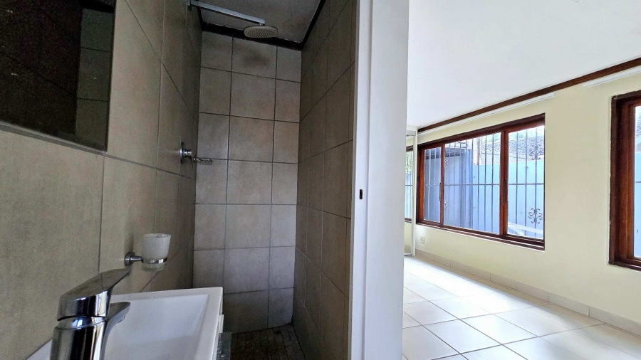 5 Bedroom Property for Sale in Elardus Park Gauteng