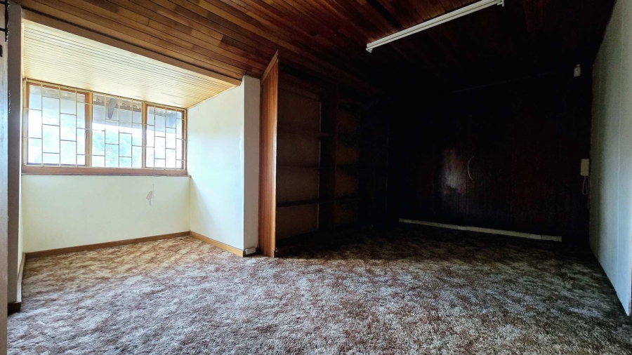 5 Bedroom Property for Sale in Elardus Park Gauteng