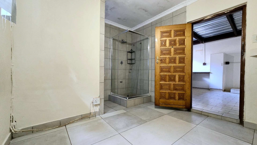 5 Bedroom Property for Sale in Elardus Park Gauteng
