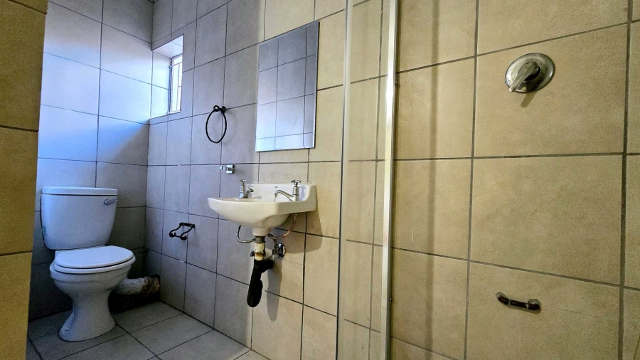 5 Bedroom Property for Sale in Elardus Park Gauteng
