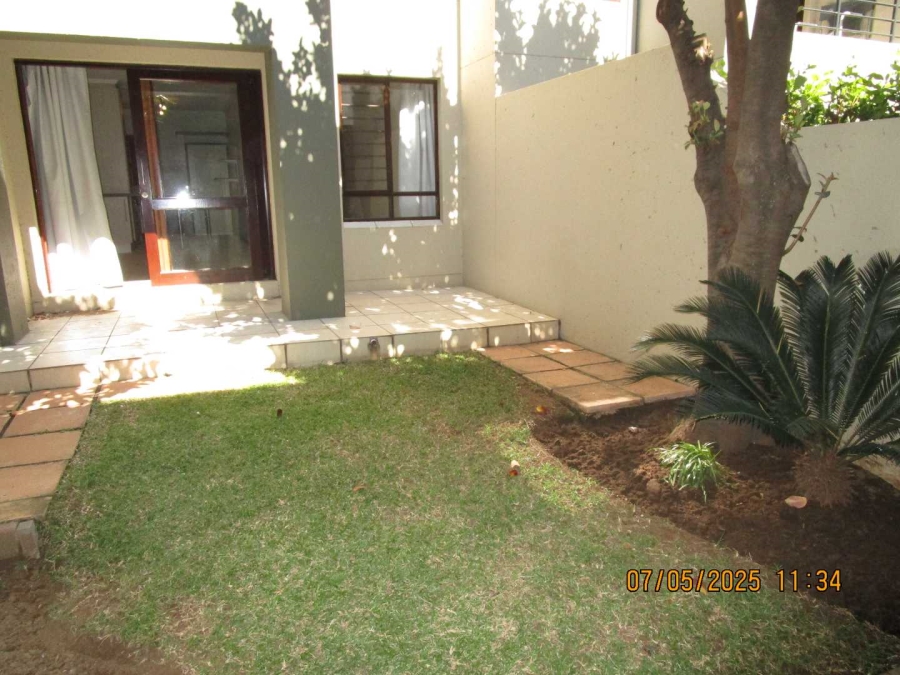 To Let 1 Bedroom Property for Rent in Beverley Gauteng