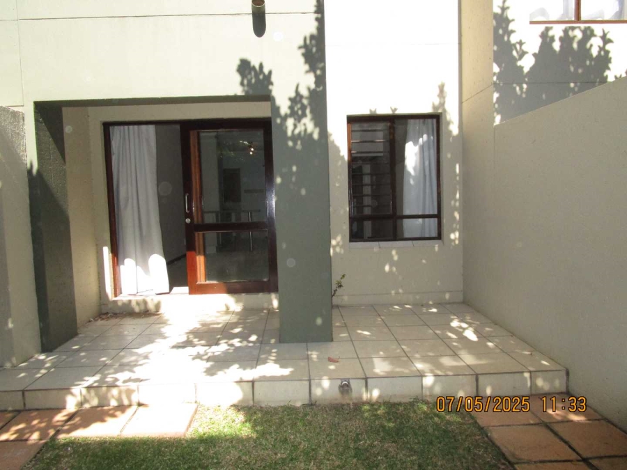 To Let 1 Bedroom Property for Rent in Beverley Gauteng