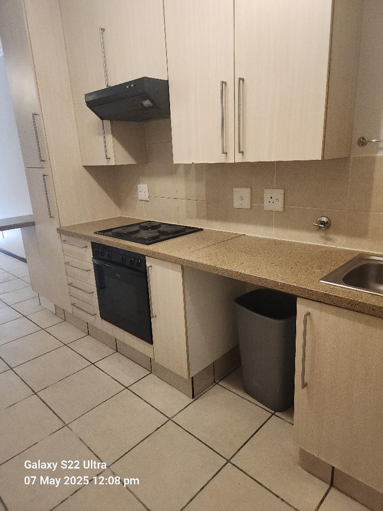 To Let 1 Bedroom Property for Rent in Beverley Gauteng