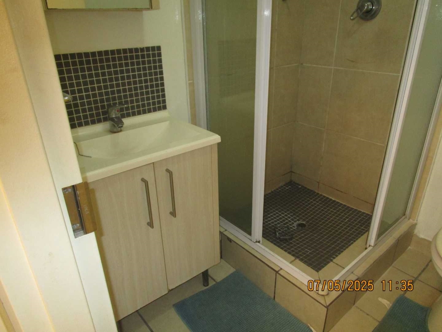 To Let 1 Bedroom Property for Rent in Beverley Gauteng