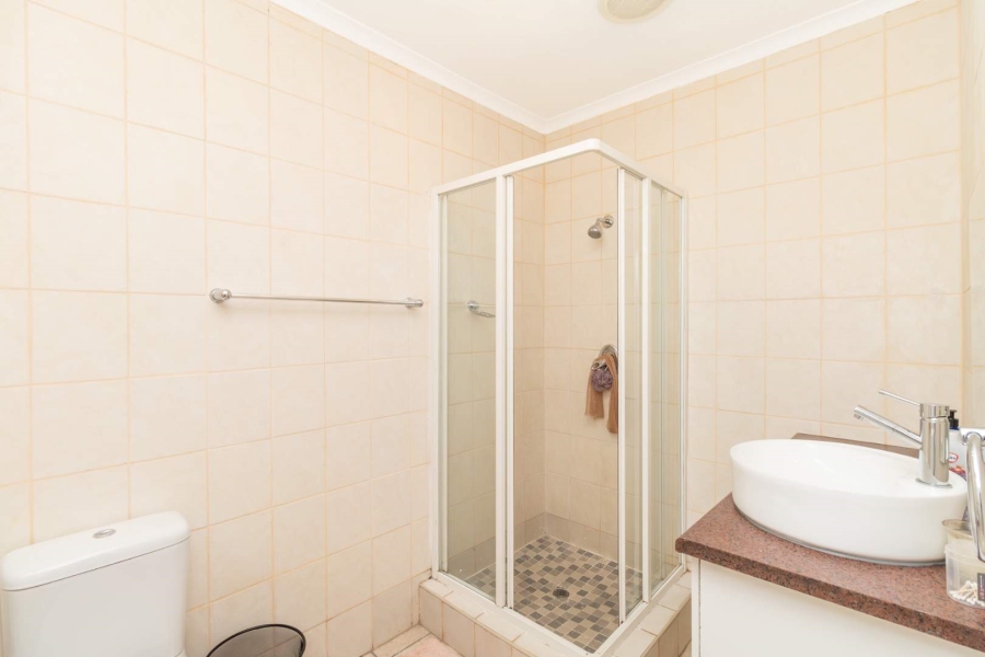 4 Bedroom Property for Sale in Morningside Manor Gauteng
