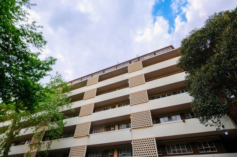 To Let 2 Bedroom Property for Rent in Killarney Gauteng