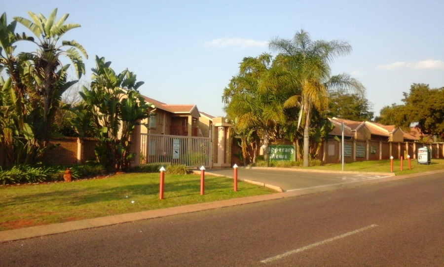 To Let 2 Bedroom Property for Rent in Faerie Glen Gauteng