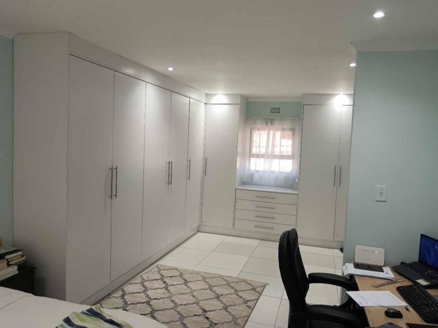 3 Bedroom Property for Sale in Vorna Valley Gauteng
