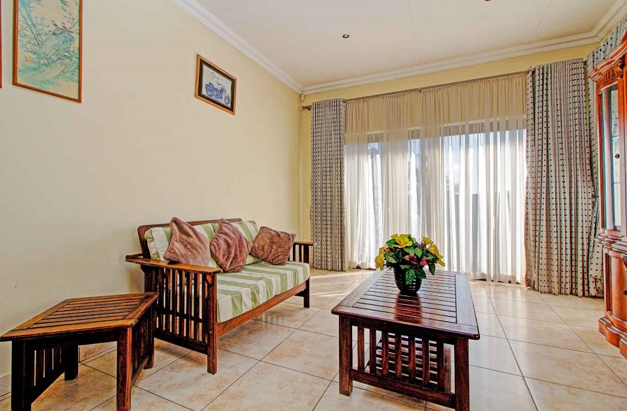 4 Bedroom Property for Sale in Honeydew Ridge Gauteng