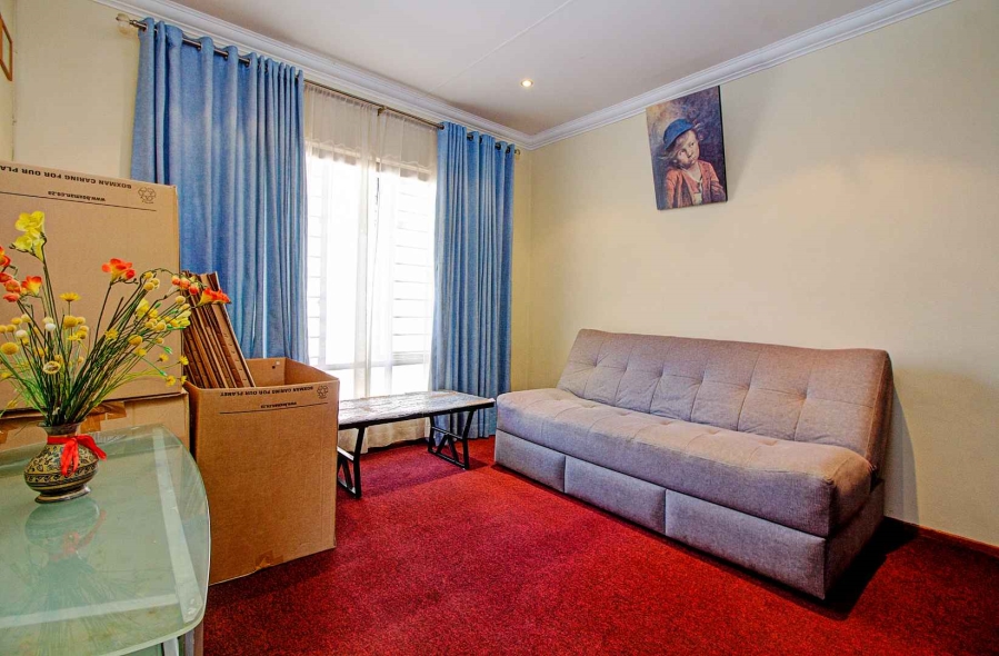 4 Bedroom Property for Sale in Honeydew Ridge Gauteng