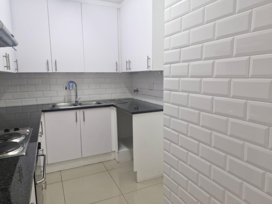 2 Bedroom Property for Sale in Strathavon Gauteng