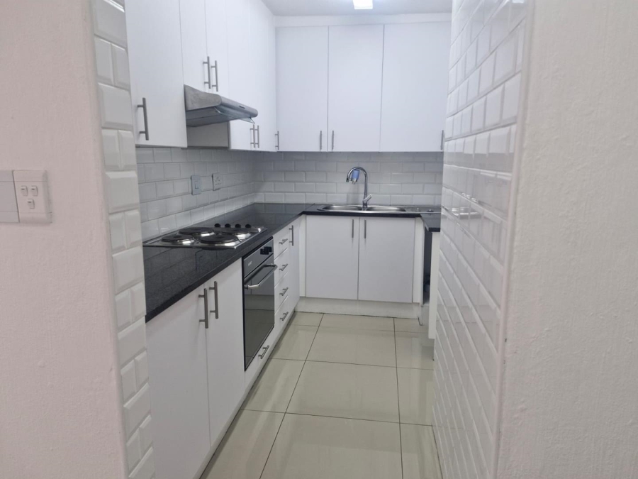 2 Bedroom Property for Sale in Strathavon Gauteng