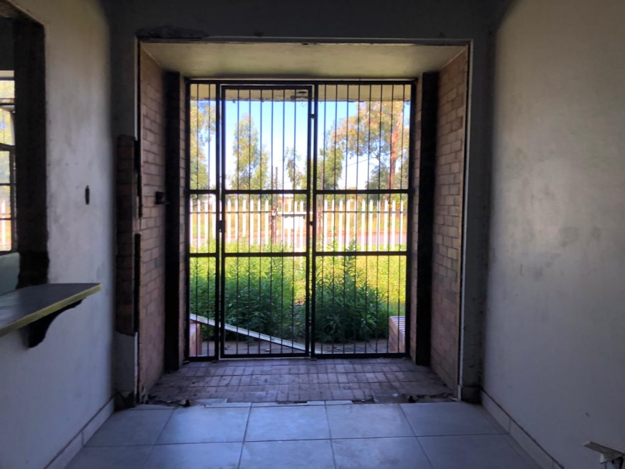 To Let commercial Property for Rent in New Era Gauteng