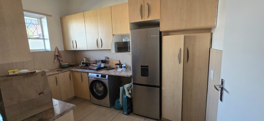 To Let 2 Bedroom Property for Rent in Illovo Gauteng