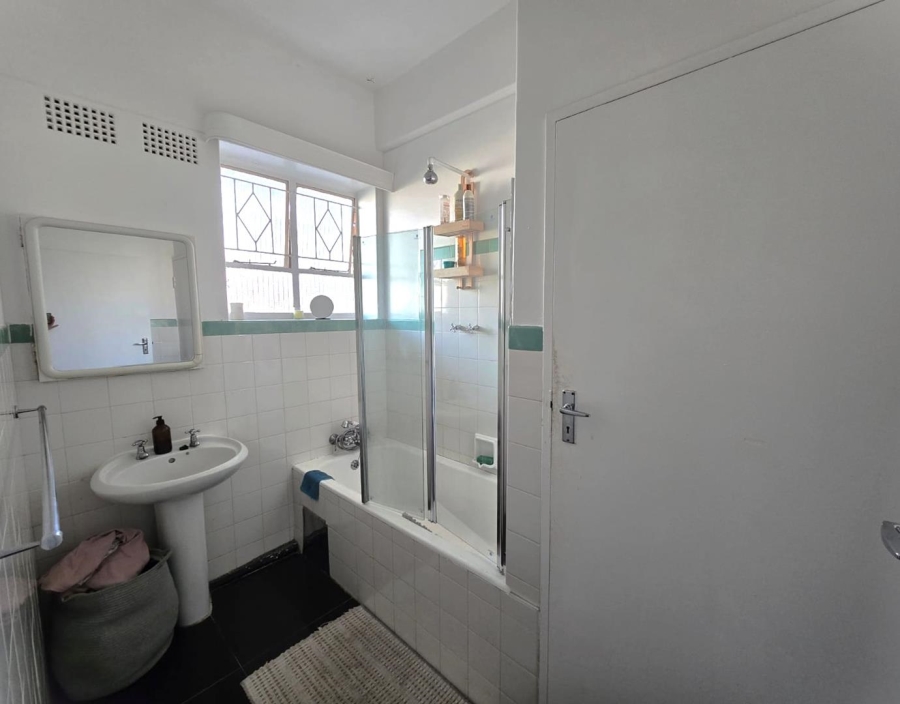 To Let 2 Bedroom Property for Rent in Illovo Gauteng