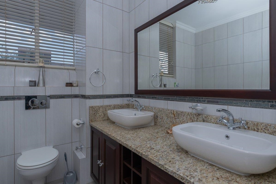 2 Bedroom Property for Sale in Bedford Gardens Gauteng