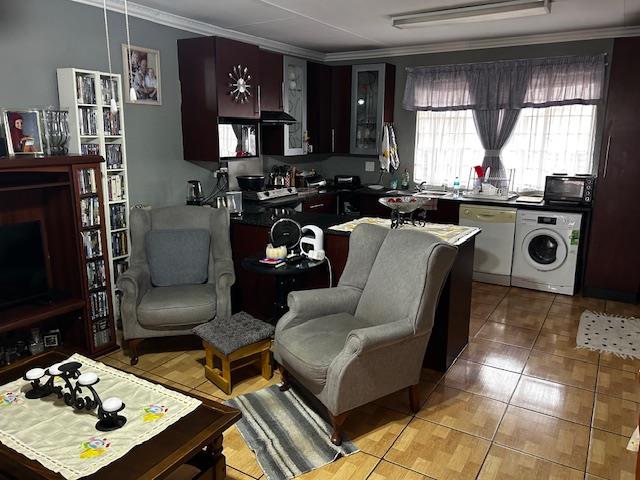 To Let 1 Bedroom Property for Rent in Brackendowns Gauteng