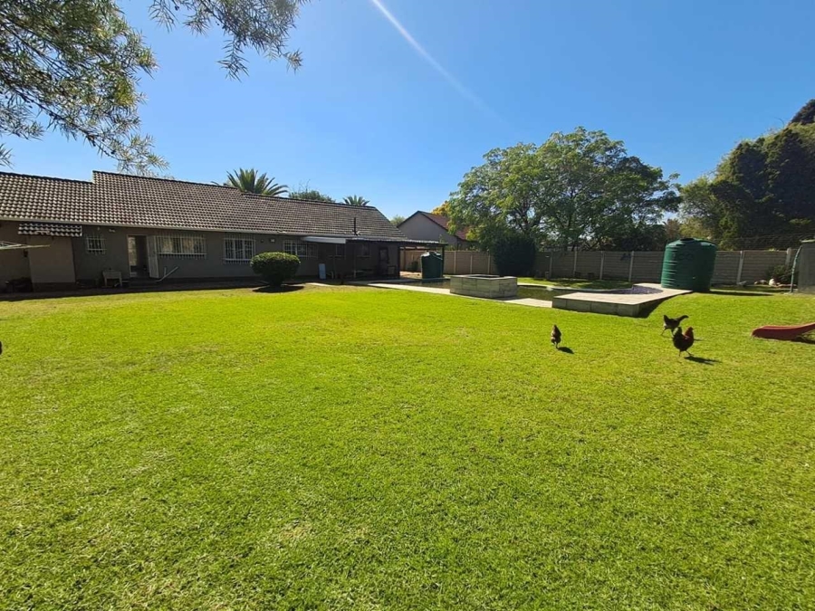 3 Bedroom Property for Sale in Brackendowns Gauteng
