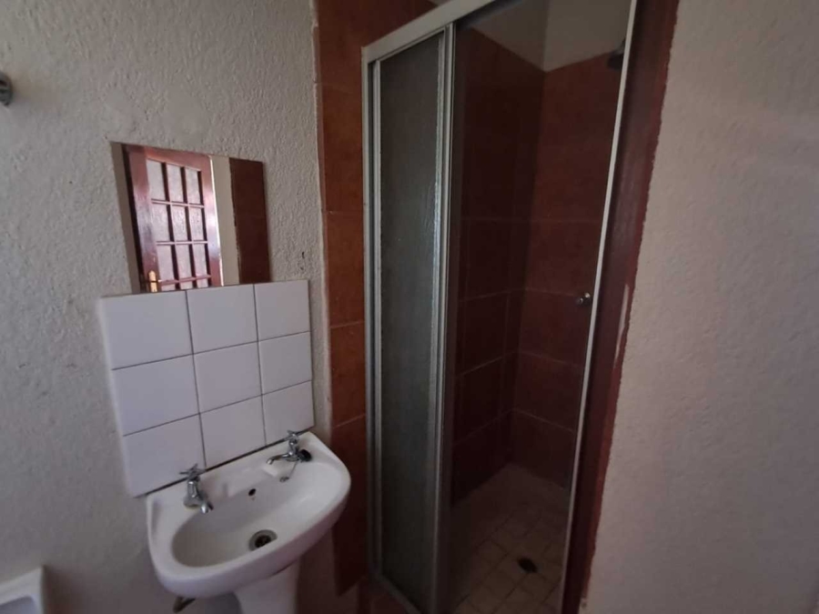 3 Bedroom Property for Sale in Brackendowns Gauteng
