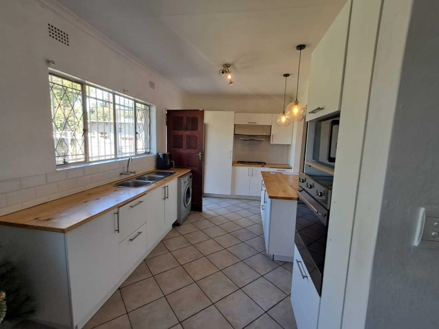 3 Bedroom Property for Sale in Brackendowns Gauteng