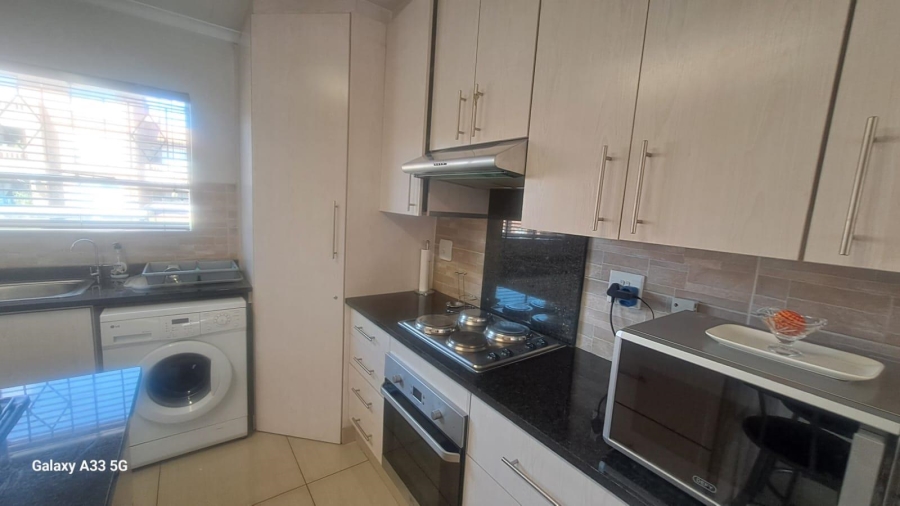 2 Bedroom Property for Sale in Buccleuch Gauteng