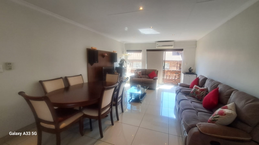 2 Bedroom Property for Sale in Buccleuch Gauteng