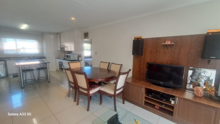 2 Bedroom Property for Sale in Buccleuch Gauteng