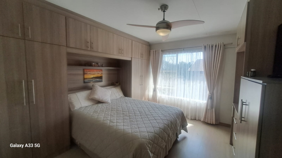 2 Bedroom Property for Sale in Buccleuch Gauteng