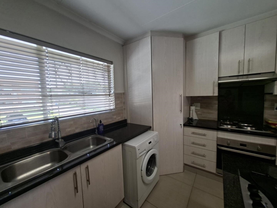 2 Bedroom Property for Sale in Buccleuch Gauteng